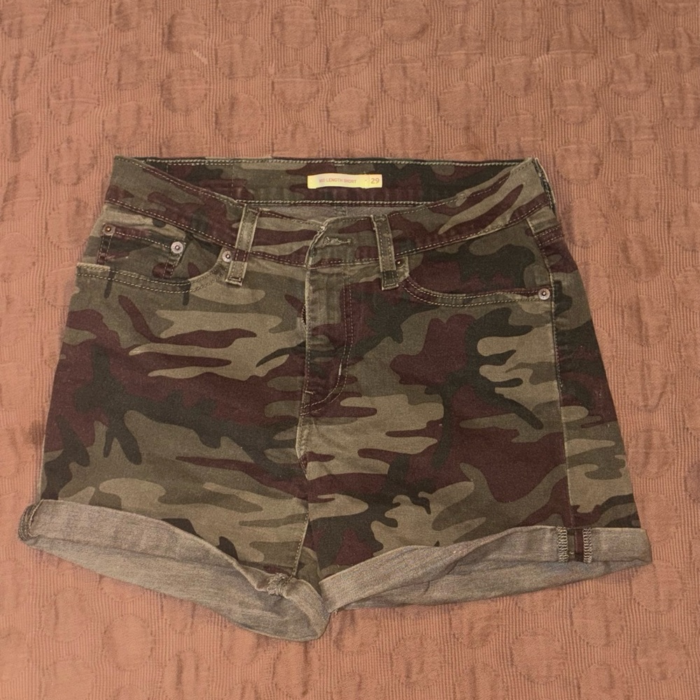 Levi's Green Cargo Shorts with Camouflage Design